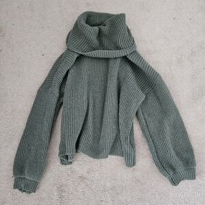 Cozy Green Women's Sweater